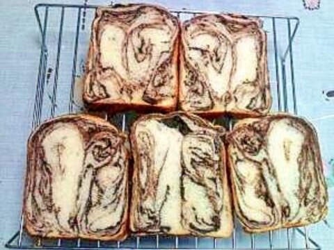ＨＢホームベーカリーdeマーブルチョコ食パン